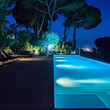 Holiday home Casa Conigli Con Piscina Condivisa Terrasini