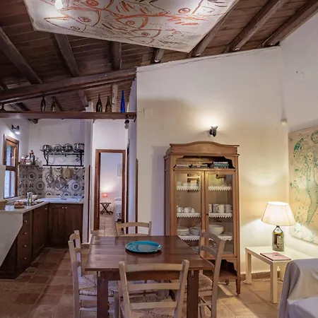 Casa Conigli Con Piscina Condivisa